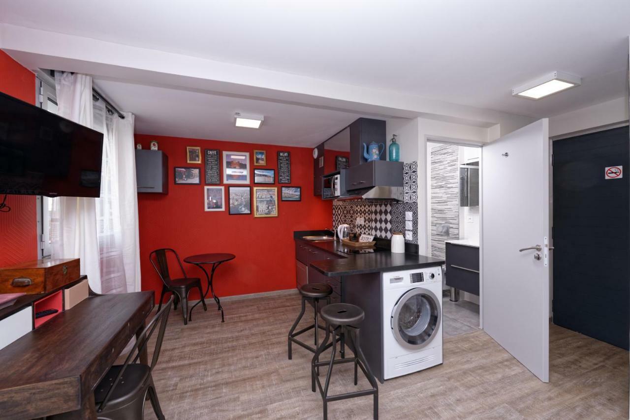 At Home In Lyon Bagian luar foto